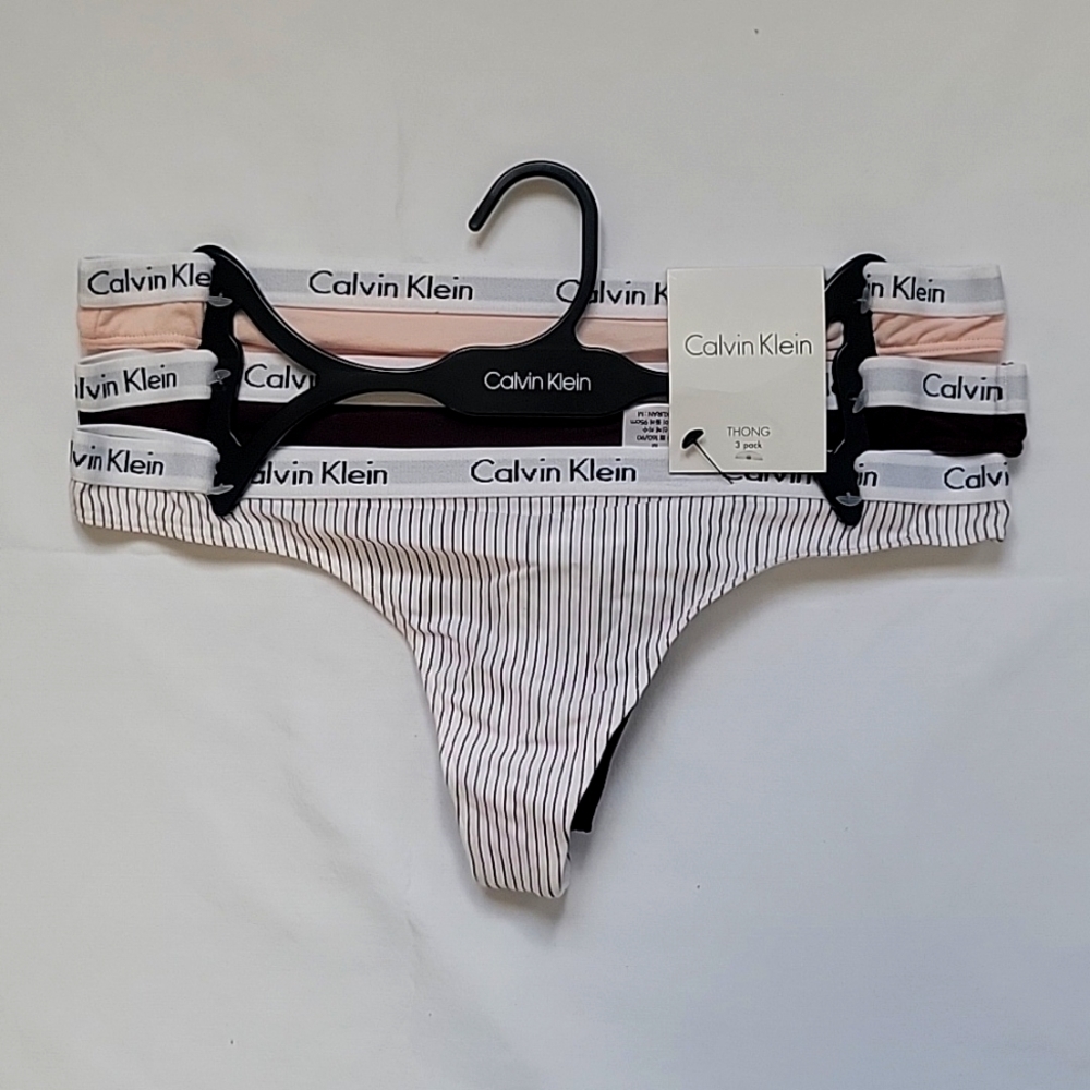 Calvin Klein Thong Underwear Women’s Sz Medium 3 pack